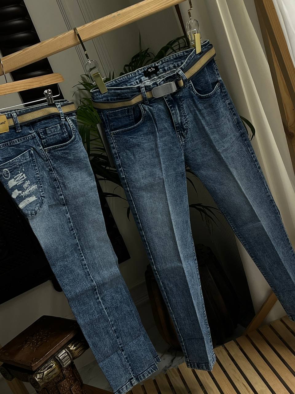 Ankle-Fit Distressed Graphic Jeans 101