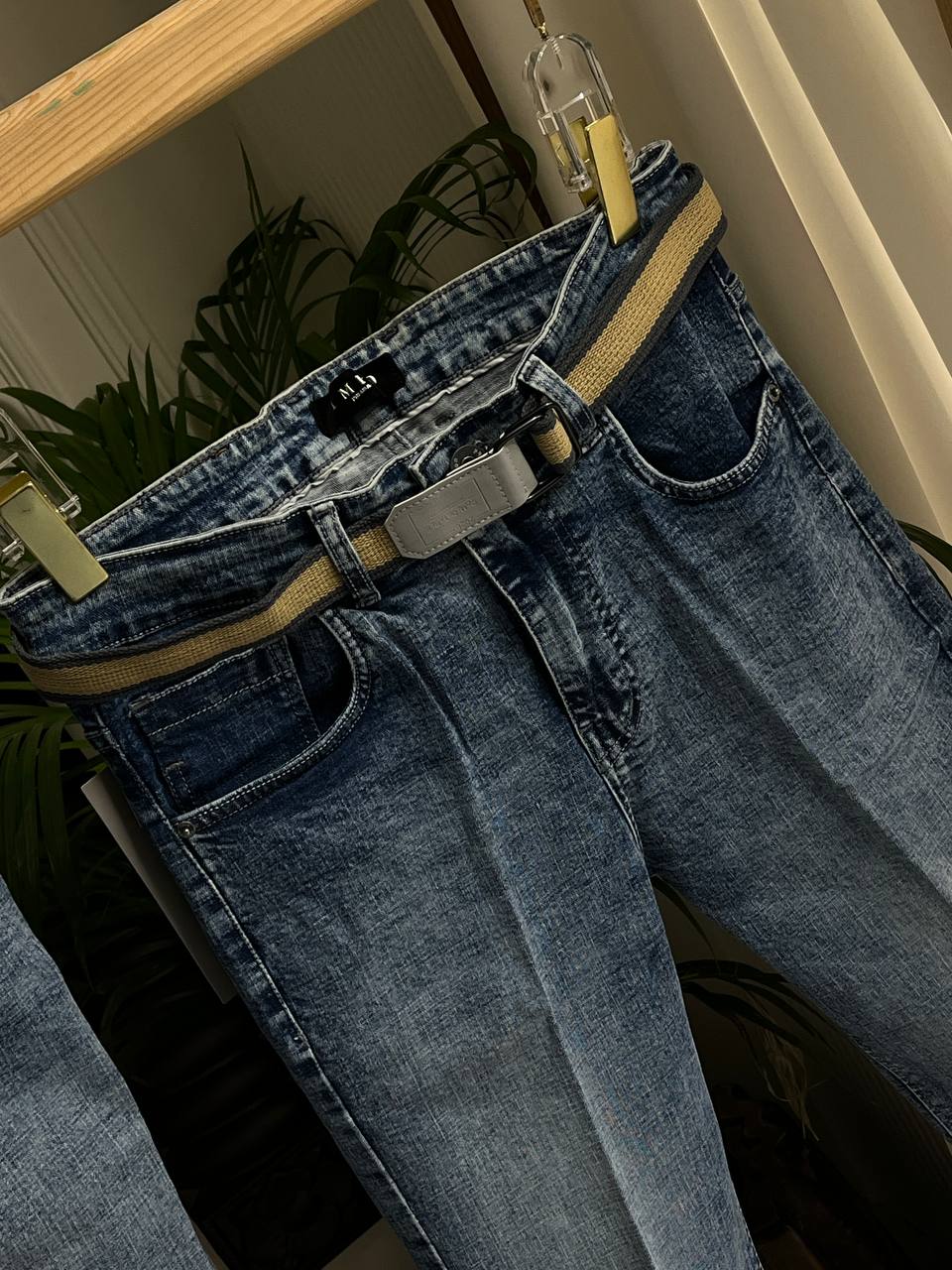 Ankle-Fit Distressed Graphic Jeans 101