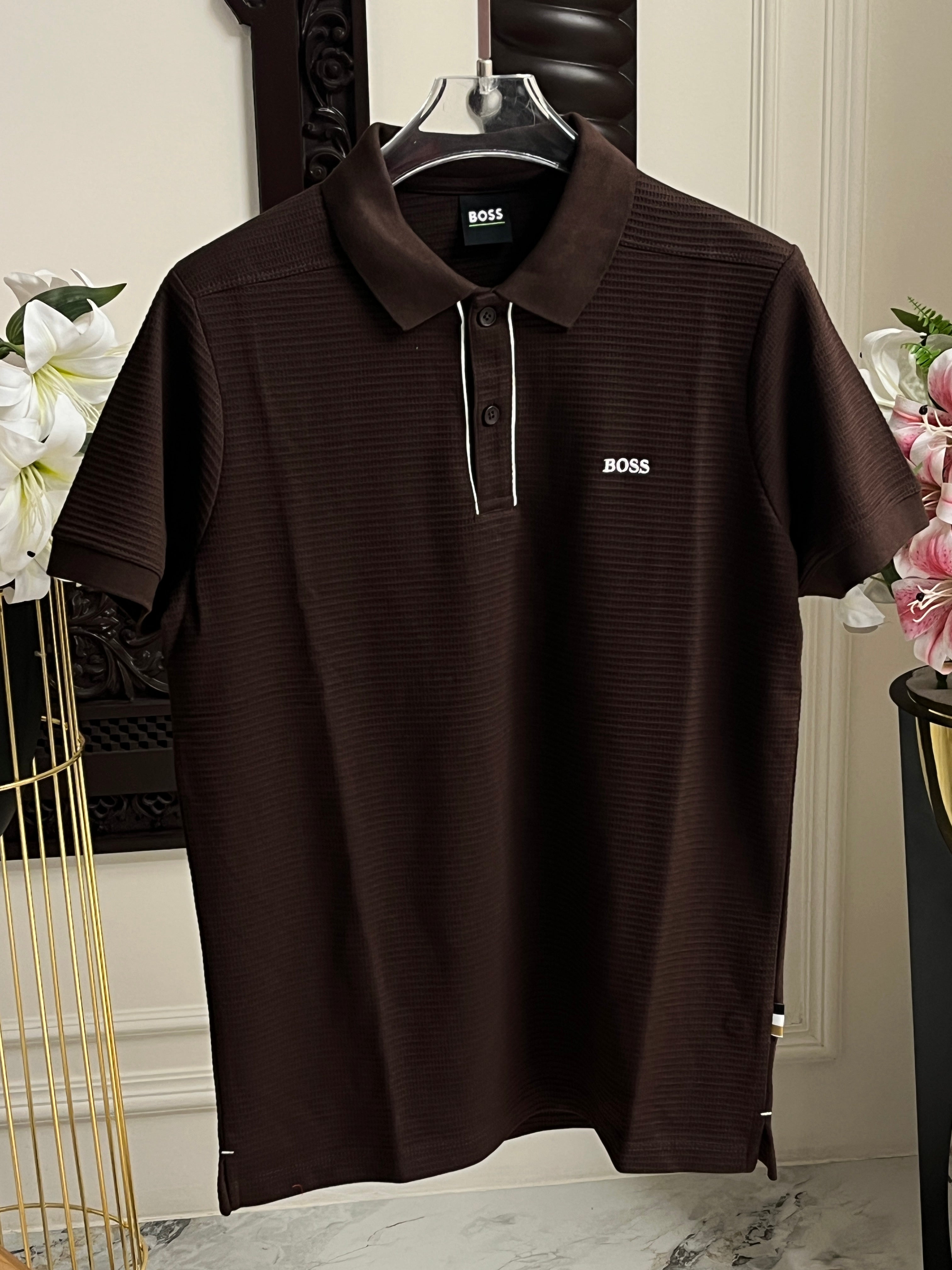 Half Sleeve T-Shirt with Collar Dark Brown