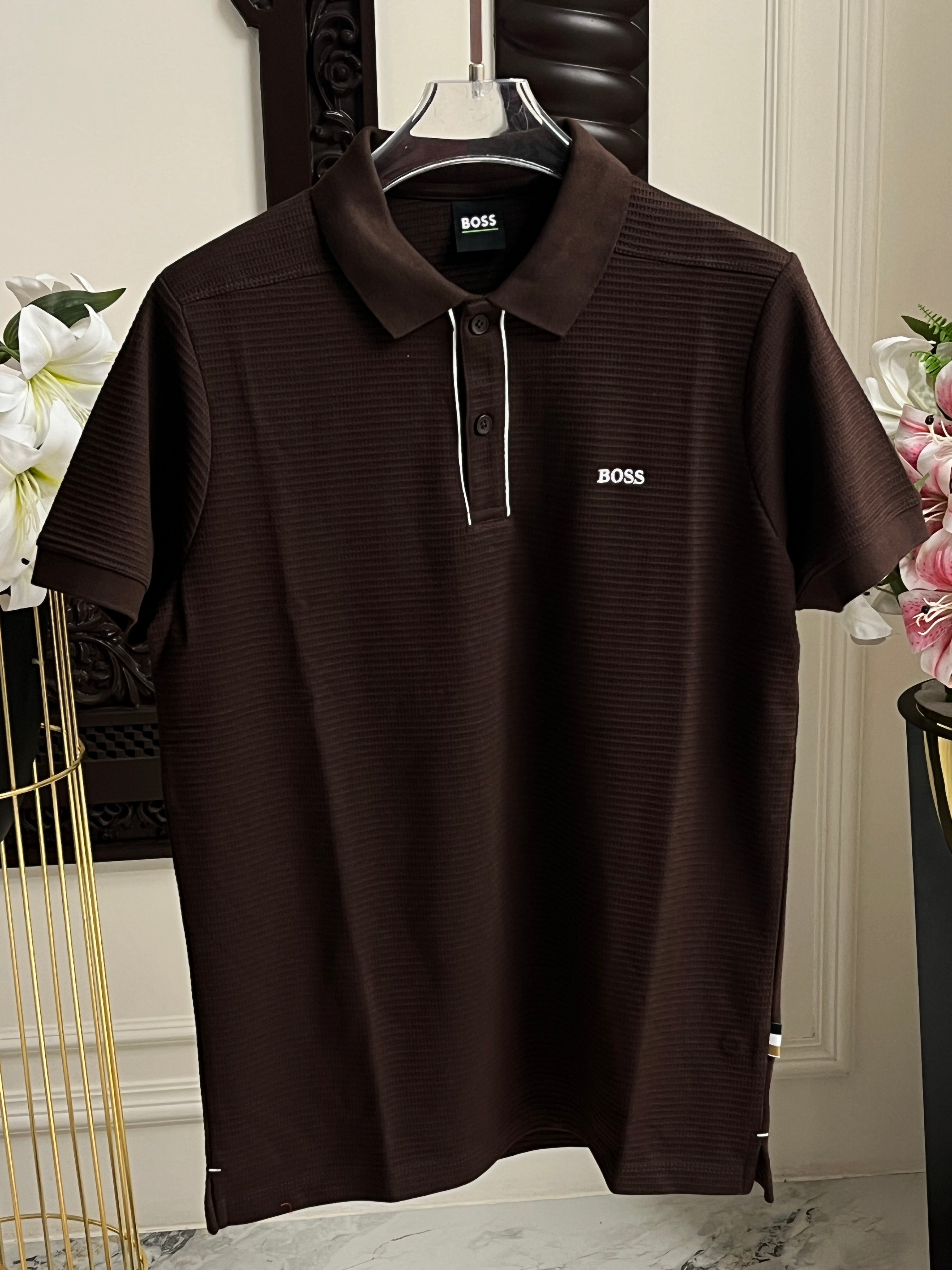 Half Sleeve T-Shirt with Collar Dark Brown
