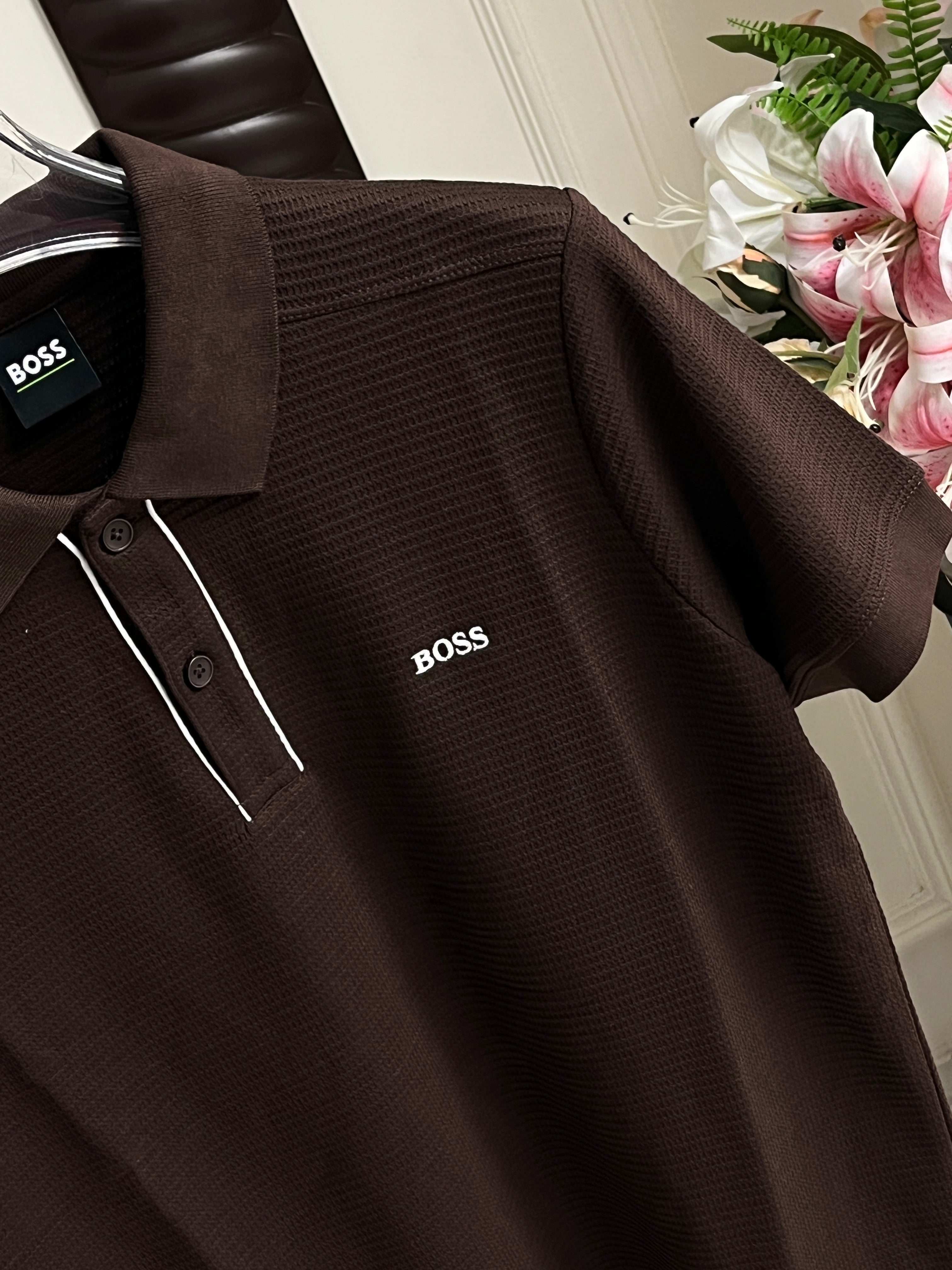 Half Sleeve T-Shirt with Collar Dark Brown