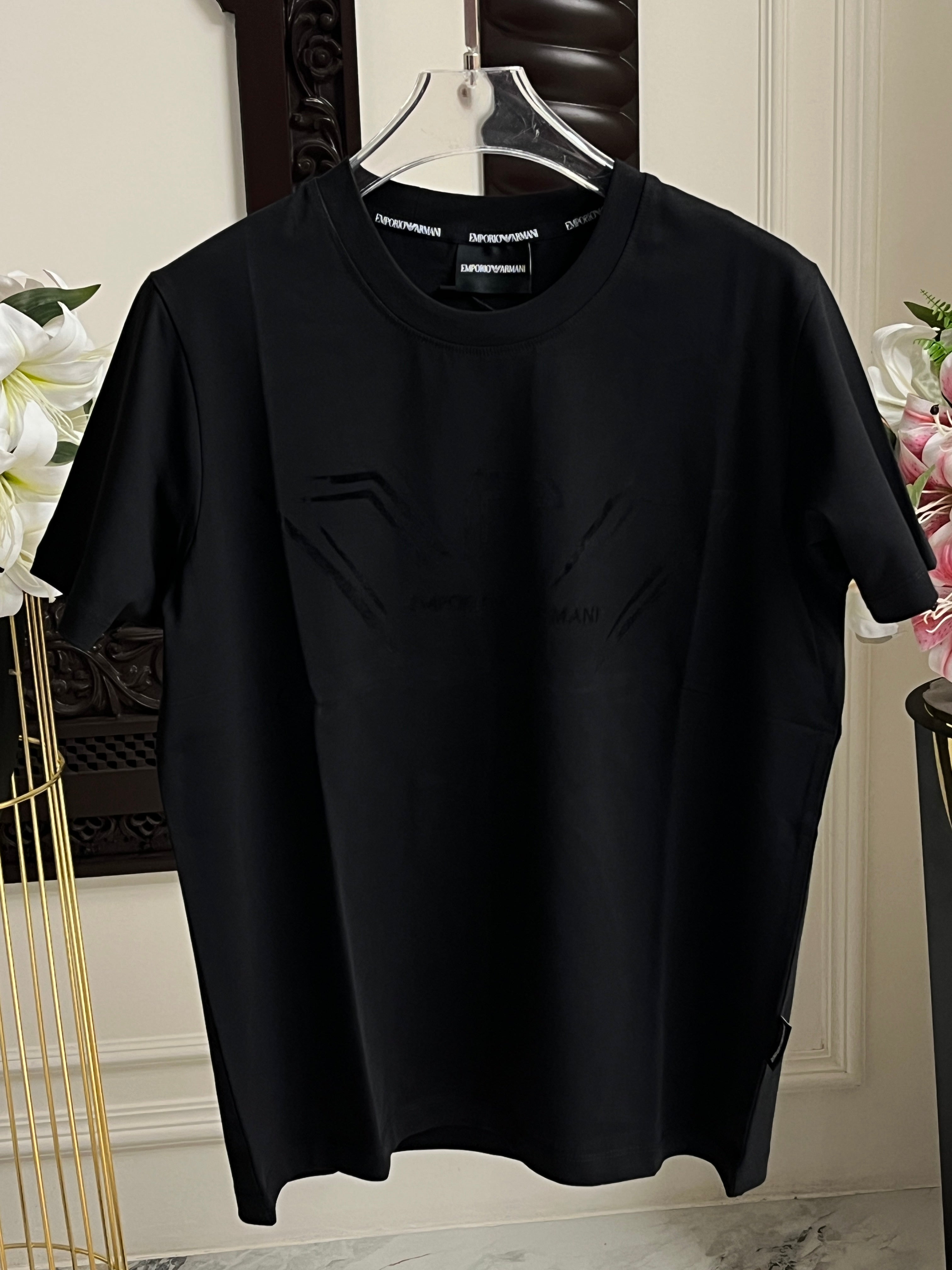 Graphic Crew Neck Tee – Black