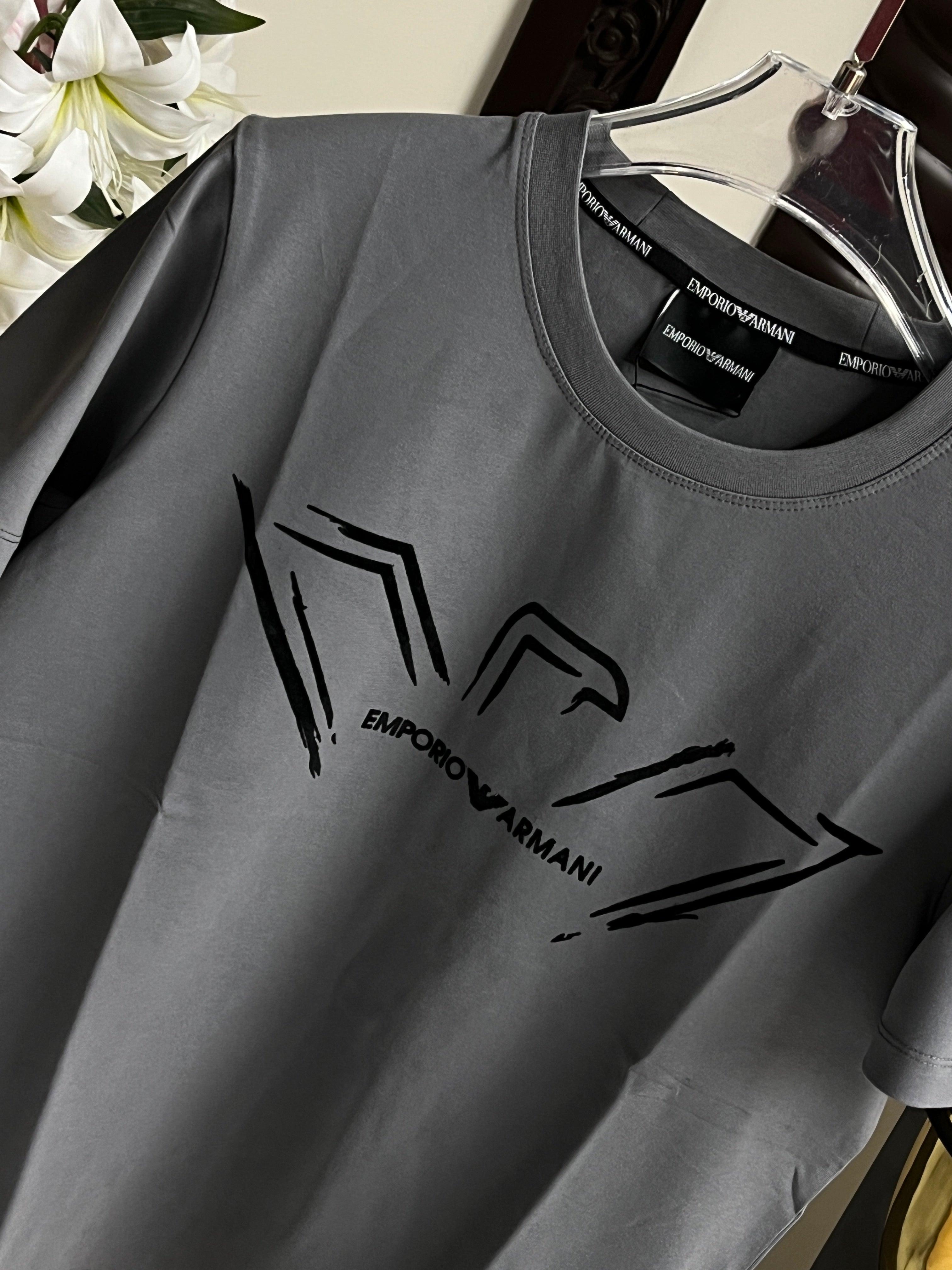 Graphic Crew Neck Tee – Grey