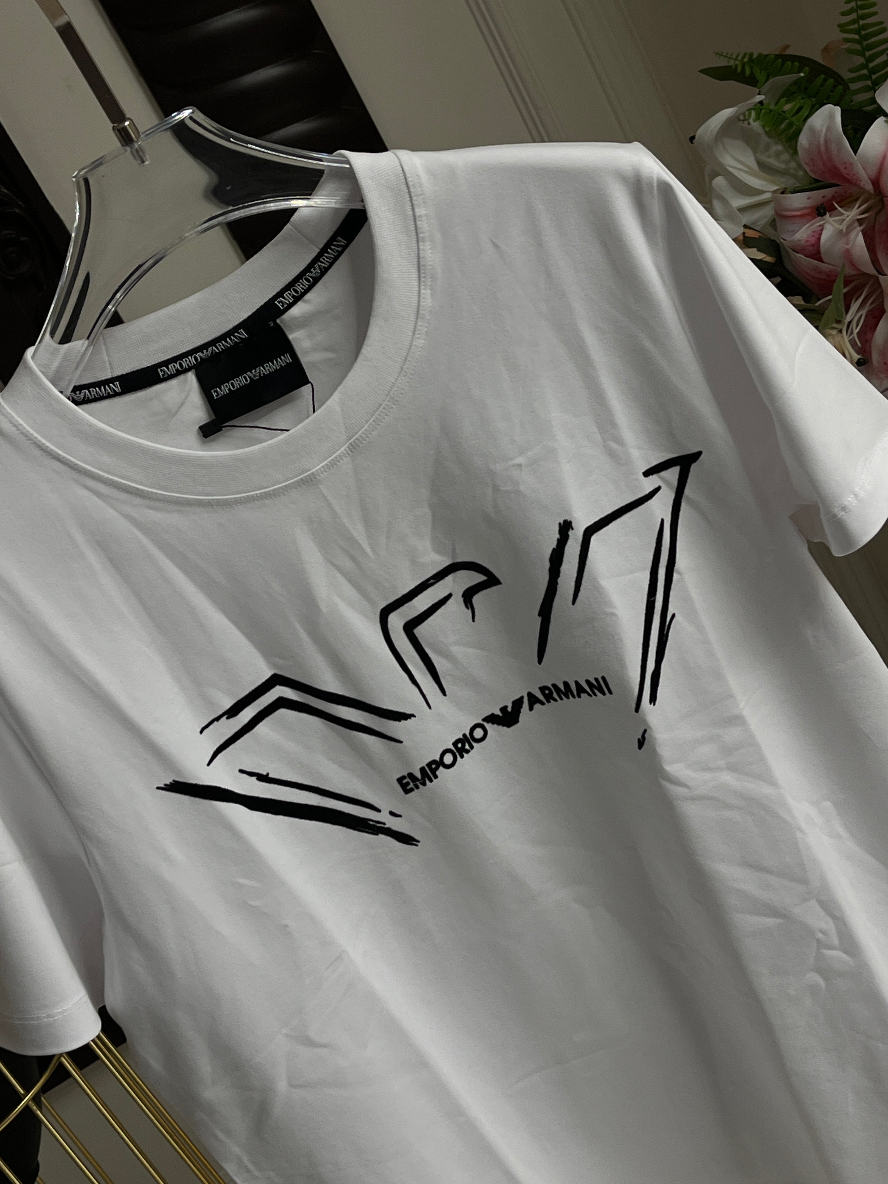 Graphic Crew Neck Tee – White