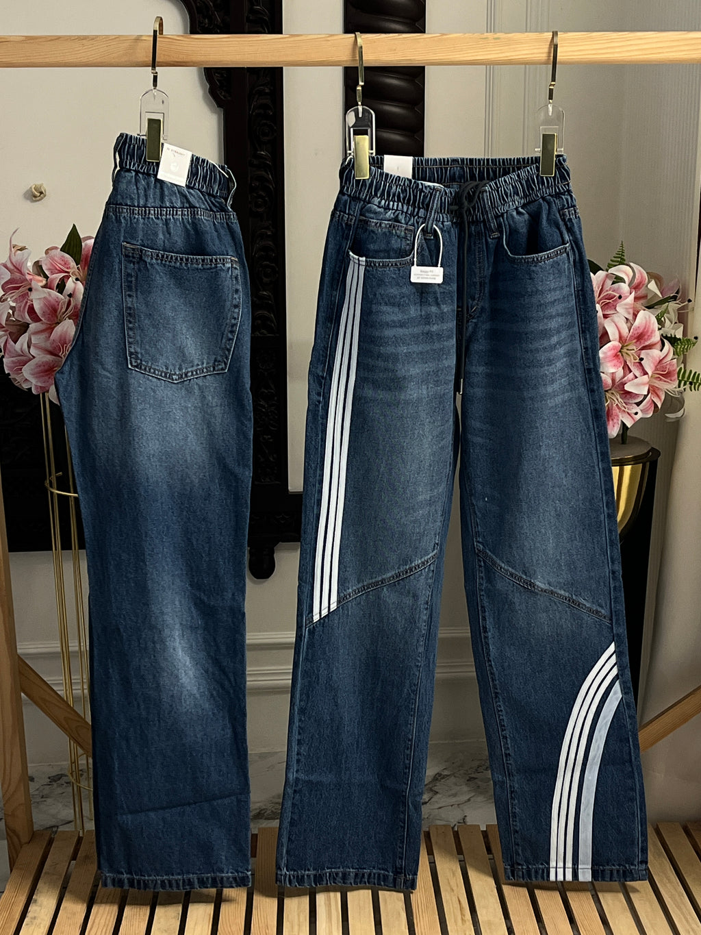 Relaxed Loose-Fit Striped Denim Jeans 101