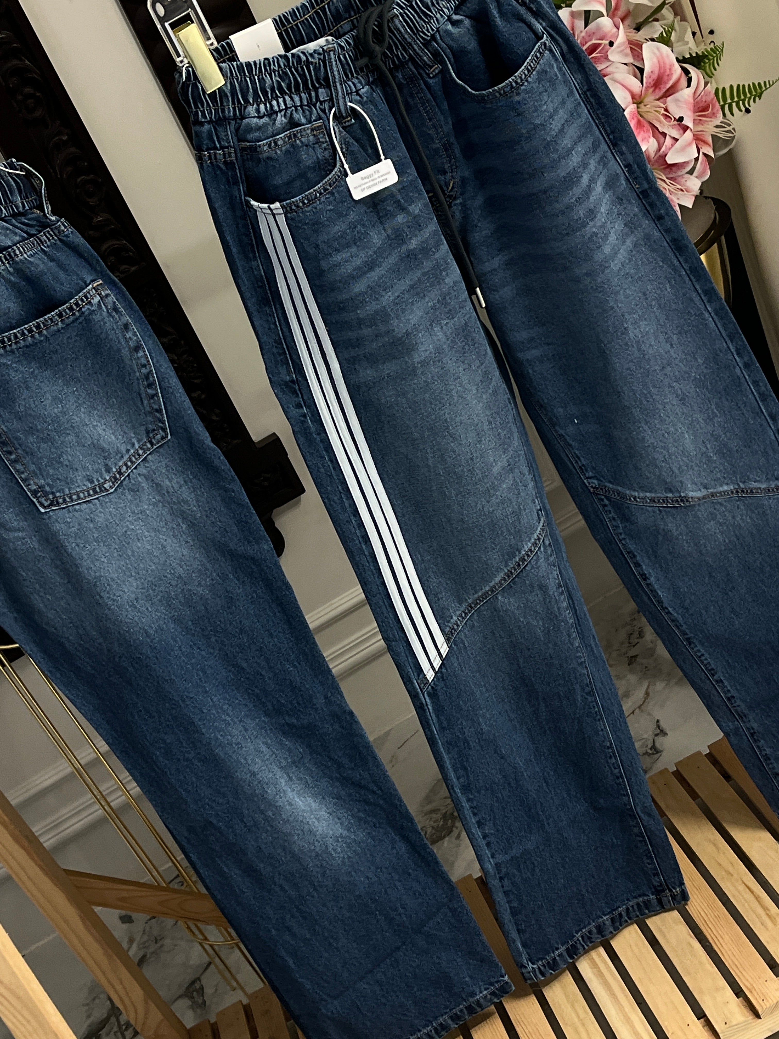 Relaxed Loose-Fit Striped Denim Jeans 101