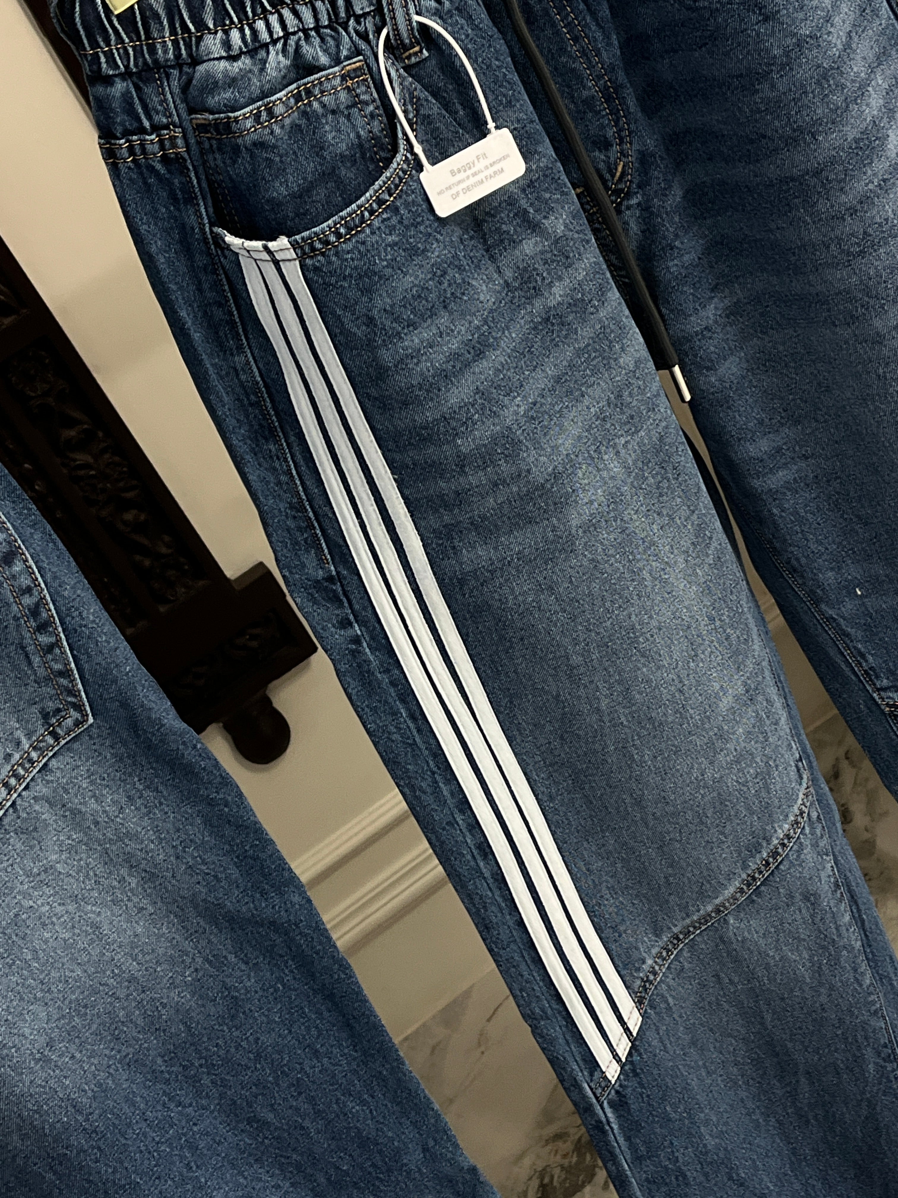 Relaxed Loose-Fit Striped Denim Jeans 101