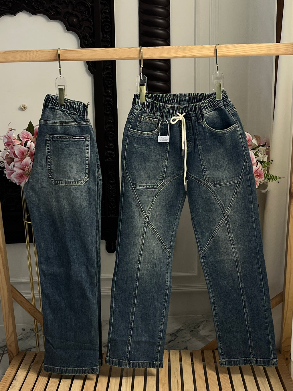 Relaxed Loose-Fit Striped Denim Jeans 103